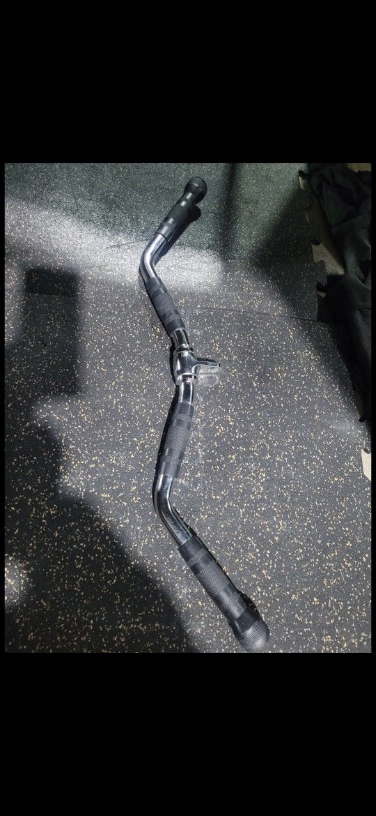 Cable Pulley Curl Bar 
