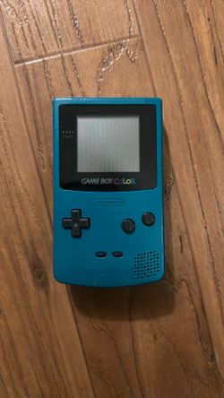 Game boy color w/pokemon yellow