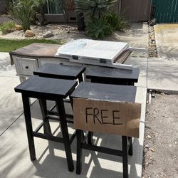 Come Get Free Stuff TODAY