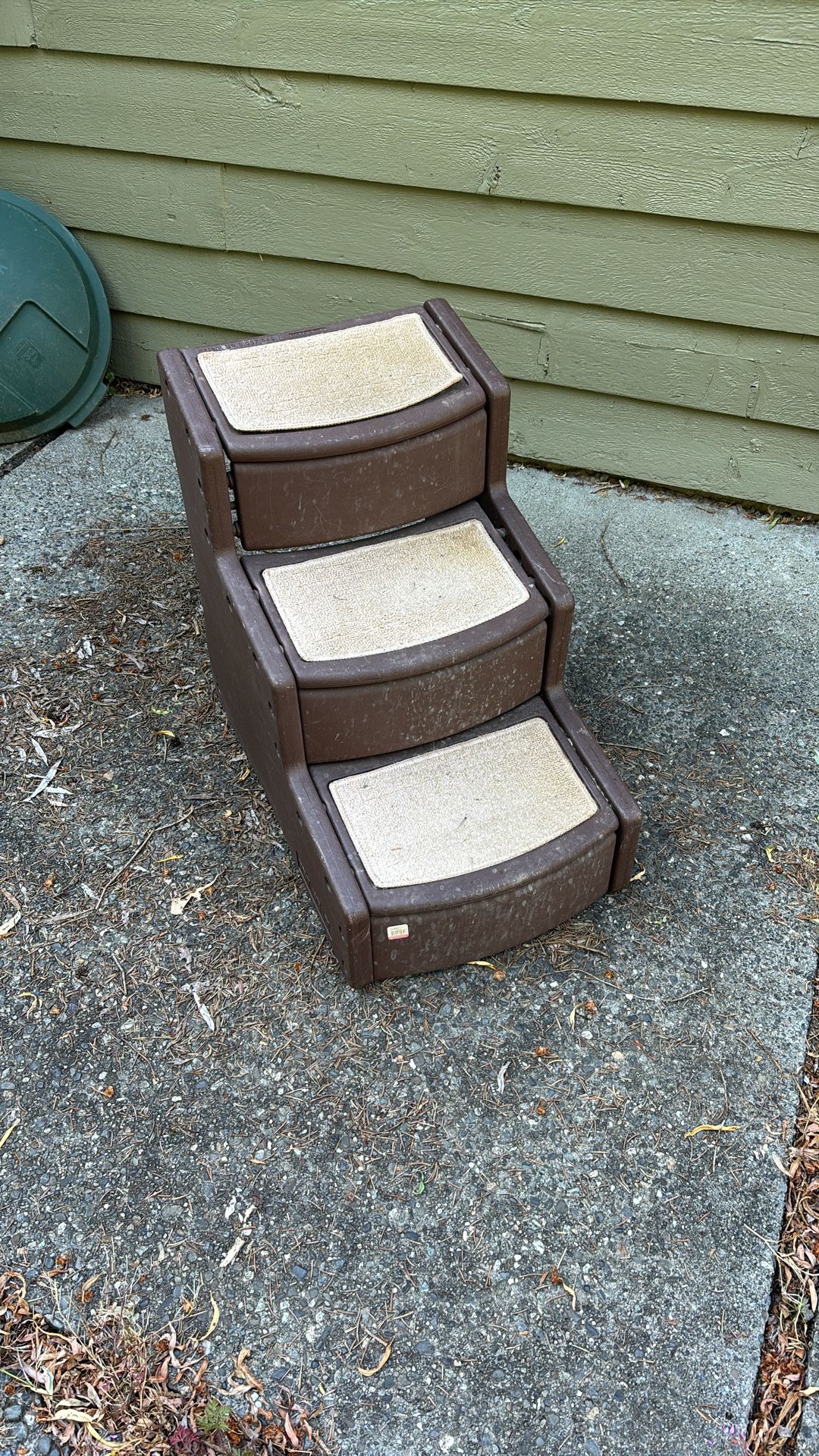 Gently Used Brown Pet Steps, 23 Inches Tall And 16 1/4 Inches Wide