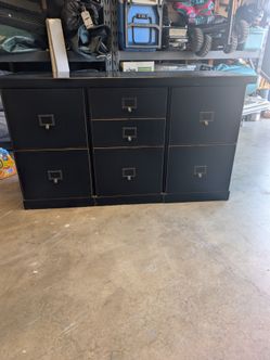 Interchangeable storage.