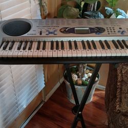 Casio keyboard With Stand 