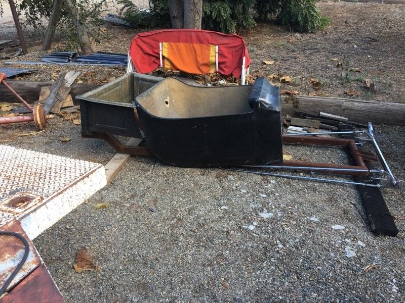 T BUCKET KIT FIBERGLASS BODY 1923 ,WITH BED , WHEELS, NARROWED 9" FORD DIFF