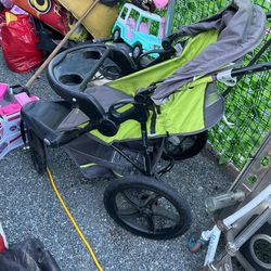 3 Wheel Stroller