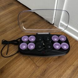 LOOK AT YOURSELF YOU LOOK BEAUTIFUL WITH YOUR CURLY HAIR