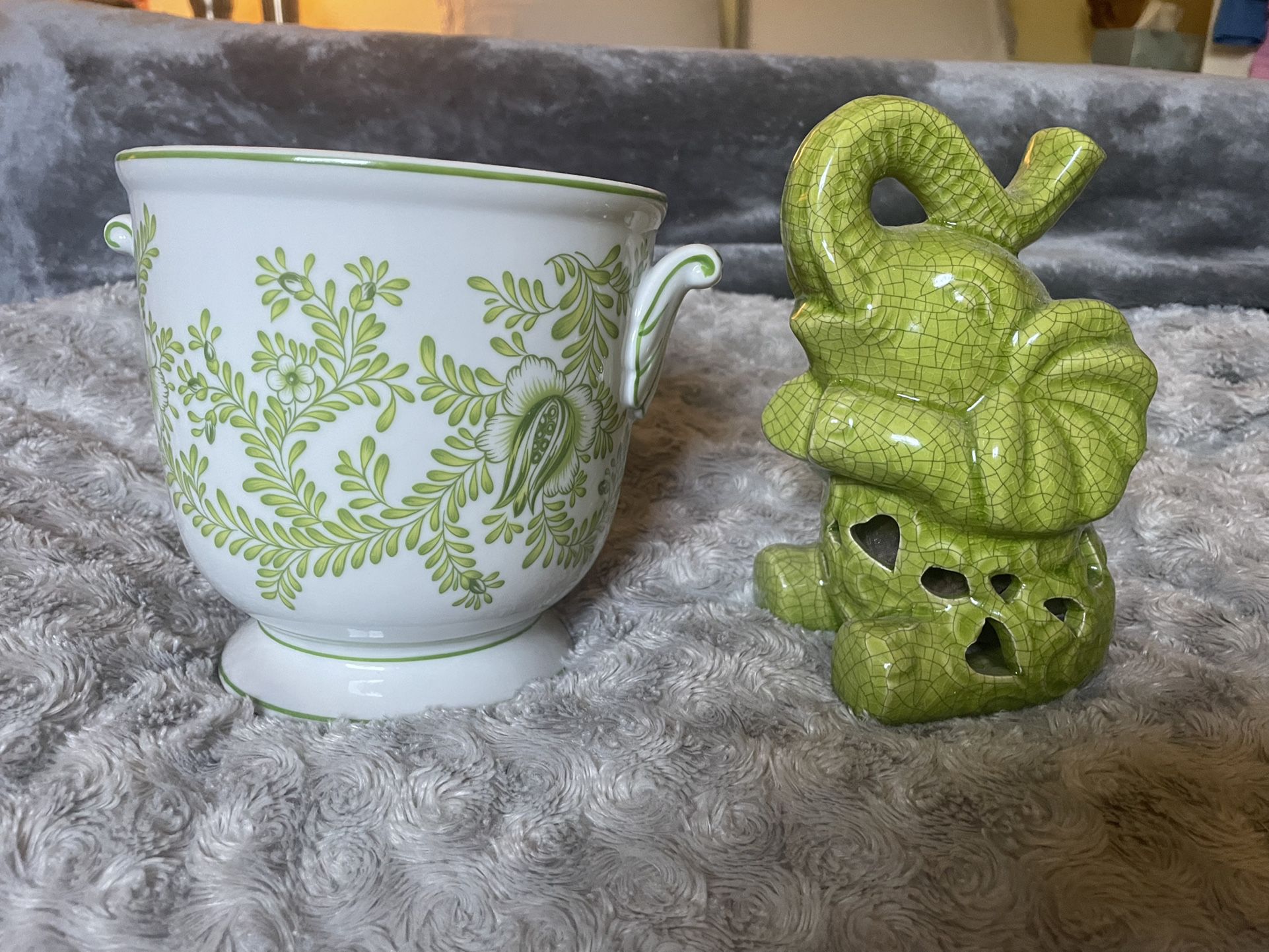 Cute pot & Elephant tea light/candle holder