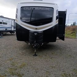 2022  Outback Trailer
