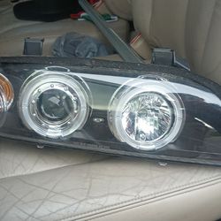 2002 BMW Headlight Assembly R & L