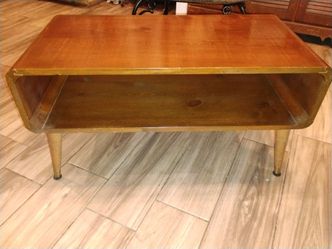 Coffee table 31 x 18