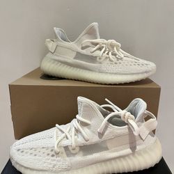 Yeezy BOOST 350 V2
