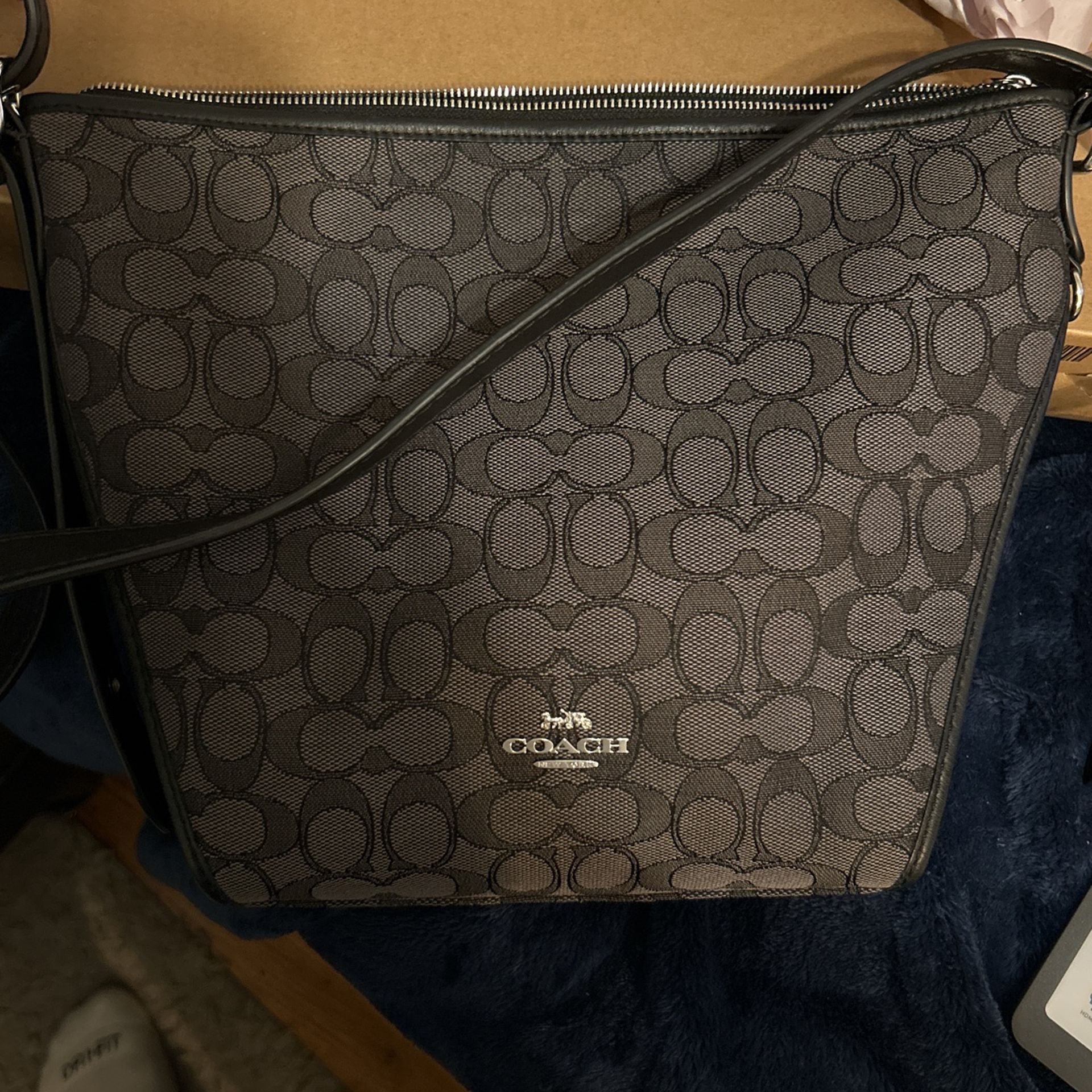 Coach Women’s Cross Body Bag