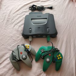 Nintendo 64 N64 console with 2 controllers and cables