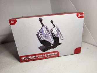 NEW Spider-Man Web-Shooters Disneyland Avengers Campus Set of 2 w/Display Stand