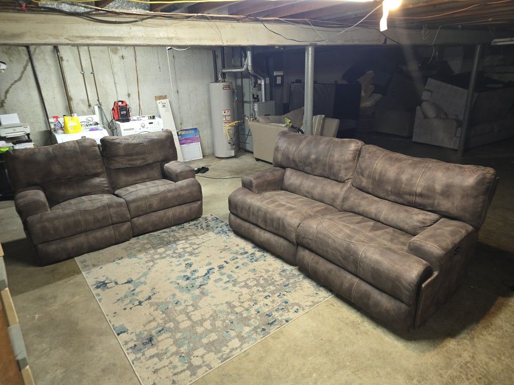 Jackson Furniture Power Sofa and Loveseat Recliner Set