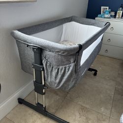 Mika Micky Bassinet - Grey