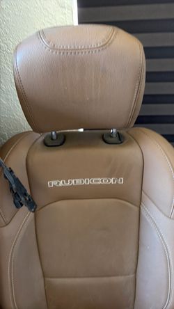 20-24 Jeep rubicon leather front seats