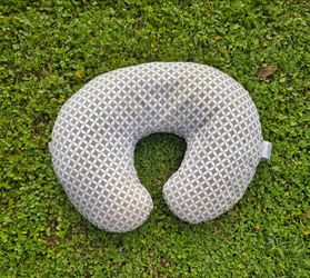 Boppy Nursing Pillow U-Shape, White Machine Washable