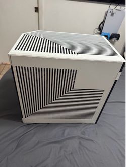 Case Hyte Y60