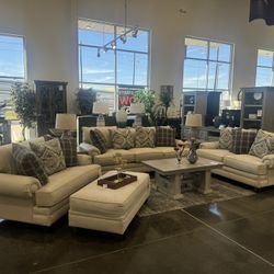 2 Pieces Living Room Set / Includes : Sofa and Love Seat 