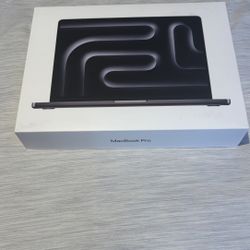 MacBook Pro – Apple M5, 24GB RAM, 1TB SSD