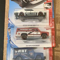 4 Emergency Vehicles Hot Wheels 