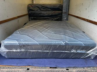  Like New! Serta iseries Hybrid Queen Mattress - Delivery Available