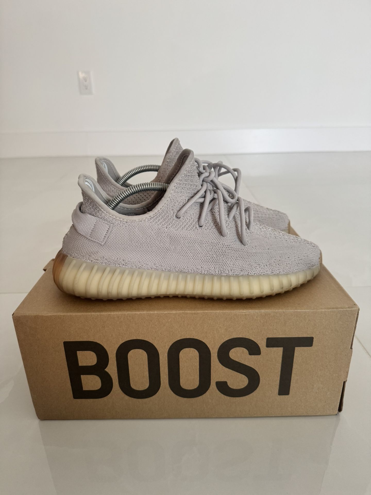 Yeezy 350 V2 Sesame 9.5