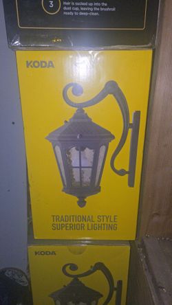 Koda Traditional Style Outdoor Wall Lantern