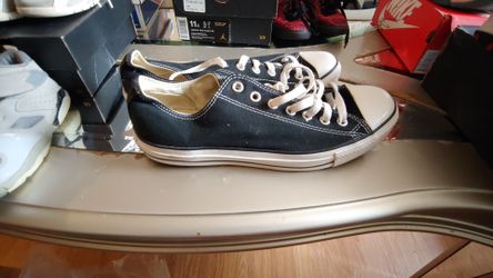 Converse black and white