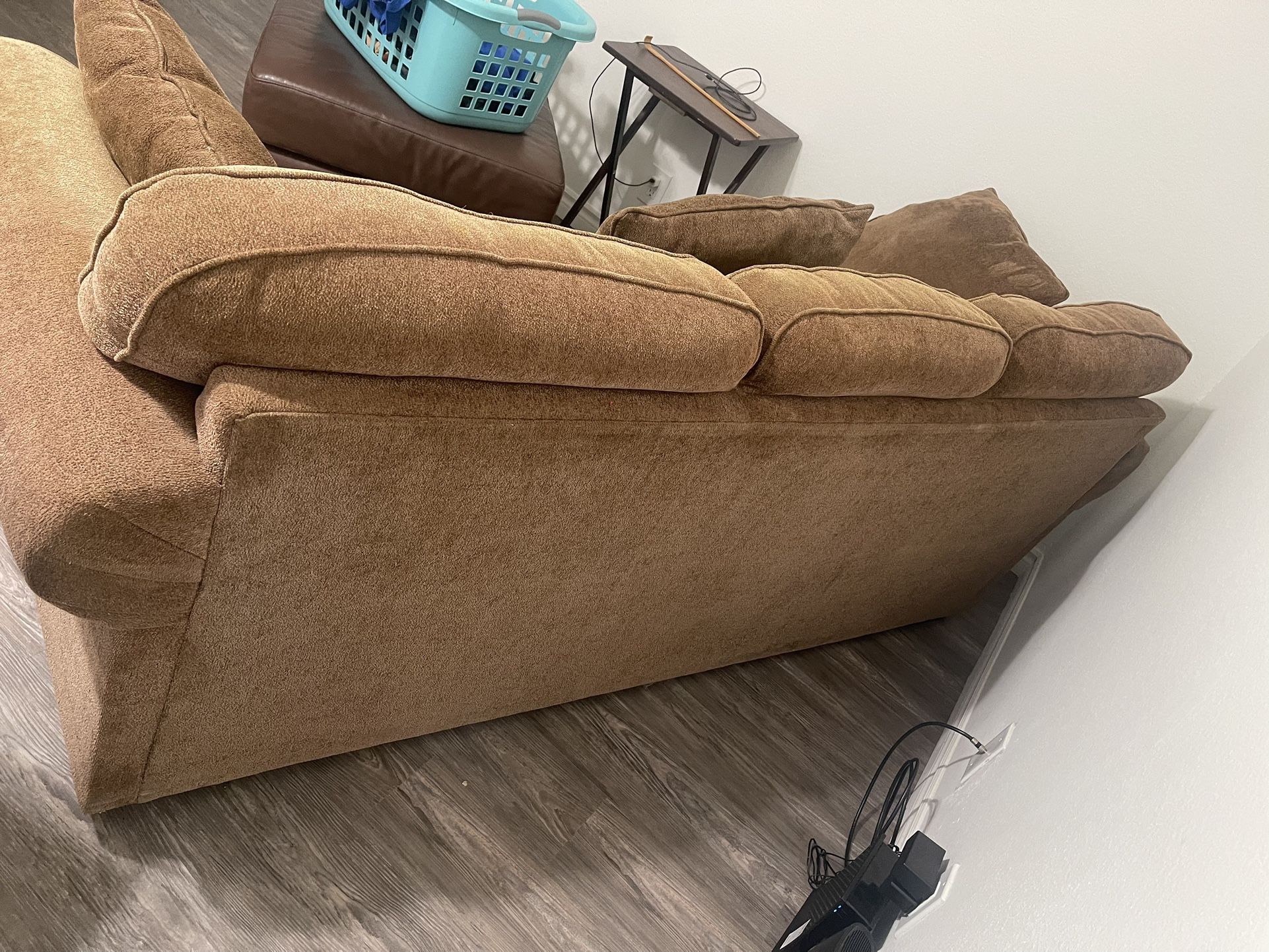 Free Sofa for Sale in Monterey Park, CA OfferUp