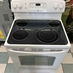 Ge Electric Stove( Delivery Available)