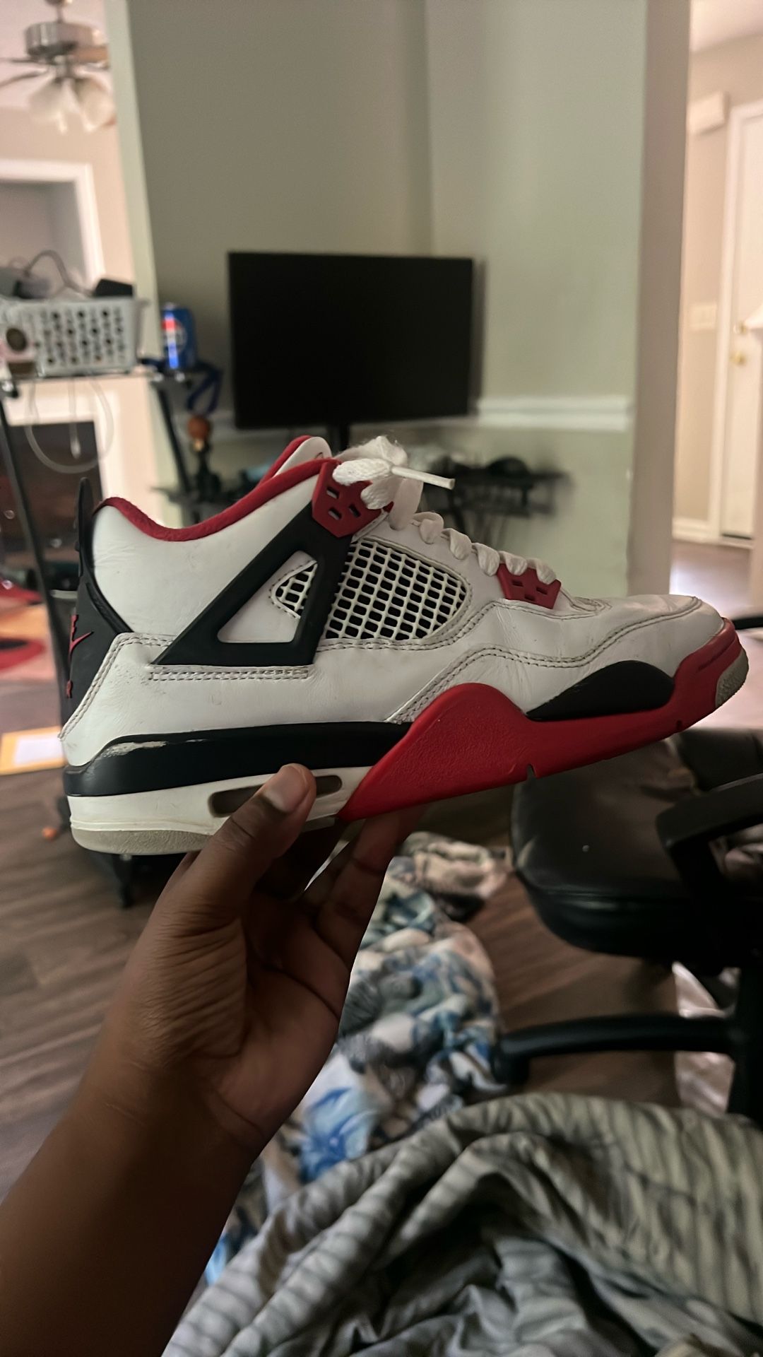 Air Jordan | OG Fire Red| Size 6