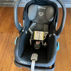 UPPAbaby Mesa car seat