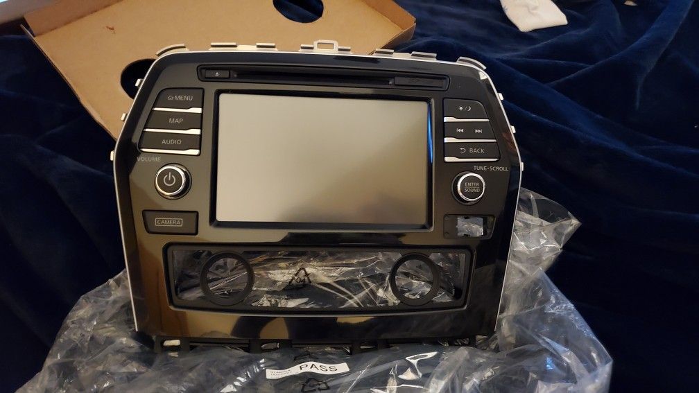 Display System - Nissan (25915-9DE0B)
2018 Nissan Maxima