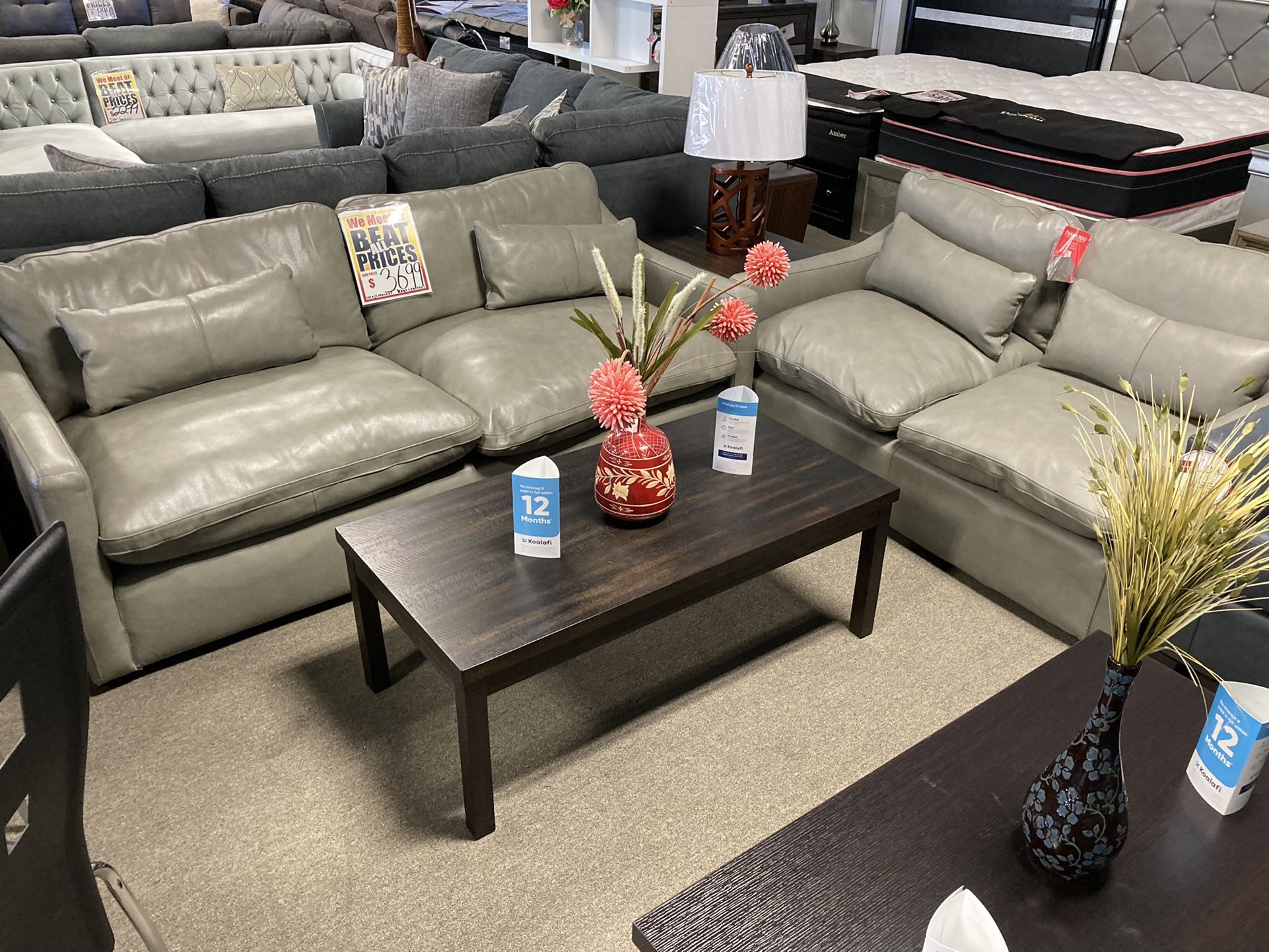 Beautiful Sofa & Loveseat✨💗 Easy Financing Available ✨✅