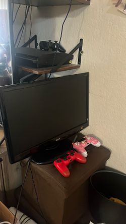 PS3 console Bundle controllers Playstation 3 console tv monitor
