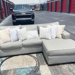 Grey Sectional / Chaise 