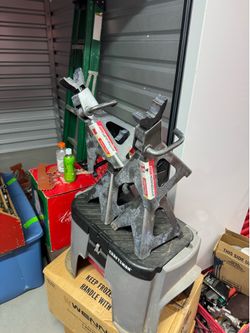 Standing Car Jacks