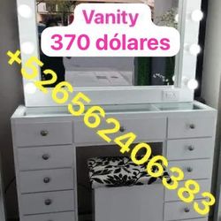 🚨🚨🚨🚨🚨🚨🚨🚨🚨🚨🚨🚨🚨🚨Muebles en liquidación !!!!🚨🚨 🏃‍♀️Corre🏃‍♂️ por el tuyo hoy mismo . Me ubico aquí en Albuquerque, en cada imagen viene