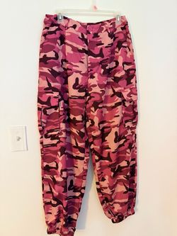 Women’s Pink Camo Cargo Jogger Pants – Fits US 8–10