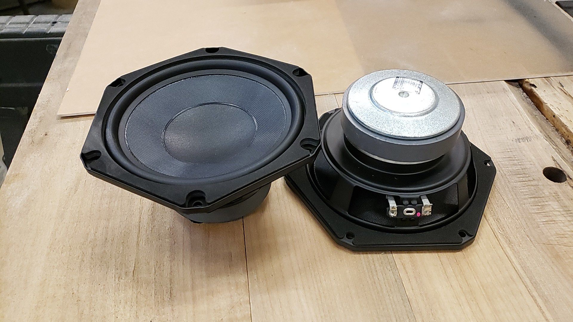6.5" speakers, 1 pair, pro audio quality