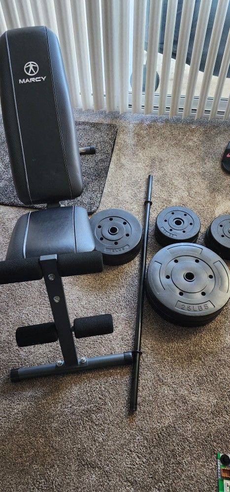 Weight set and small adjustable bench