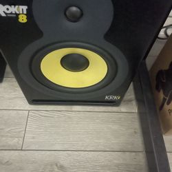 8” Classic KrKs Sub and Yamaha Audio Mixer