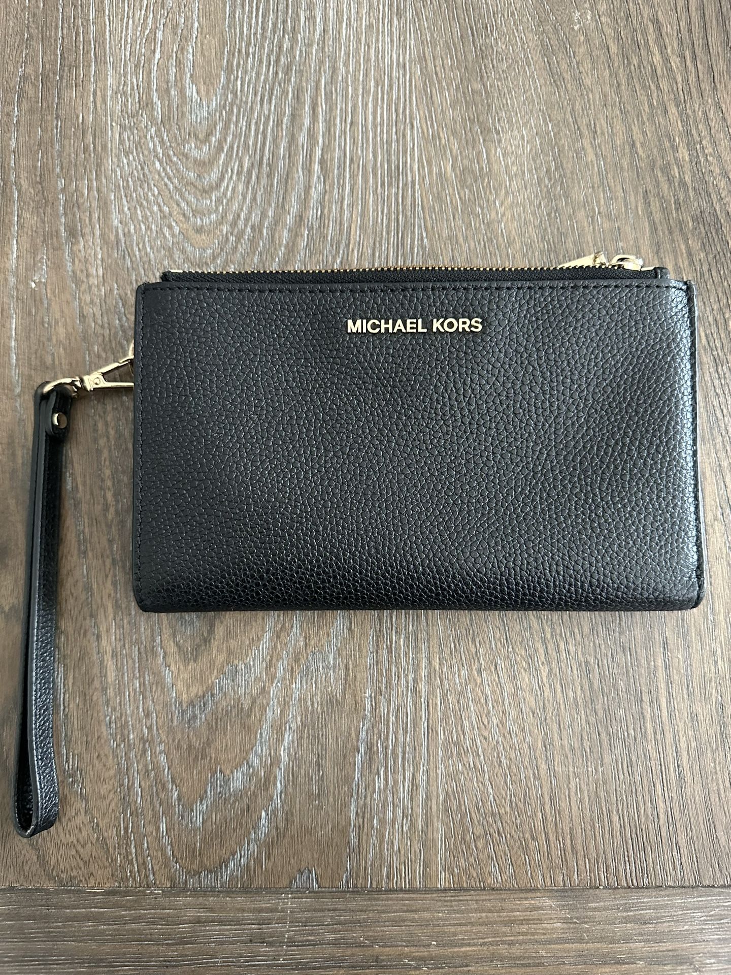 Michael Kors Wristlet Wallet