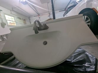37" White Bathroom Vanity Drop-in Sink Like New