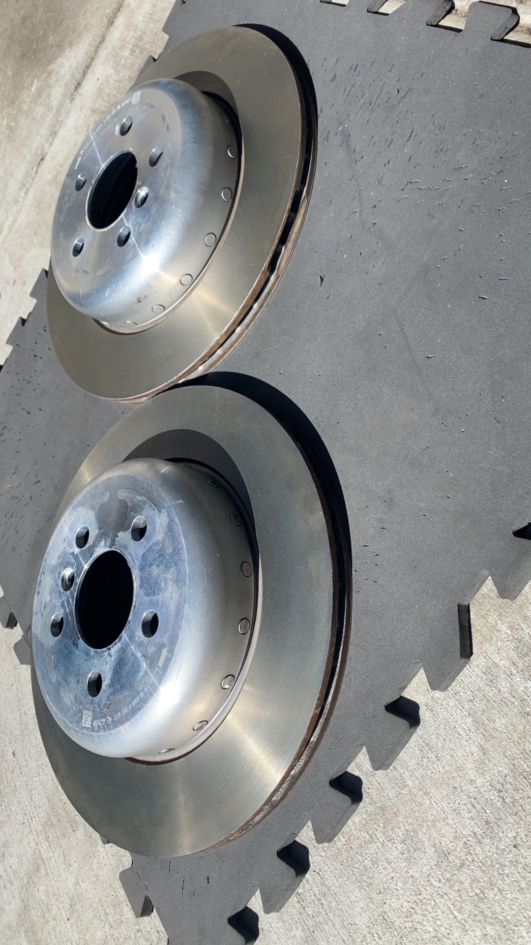 2019 BMW 330i Both L And R Rear Rotors