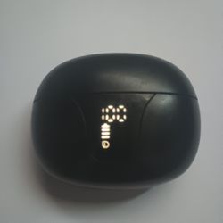 Daomim Wireless Bluetooth Earbud With Charger (Black)