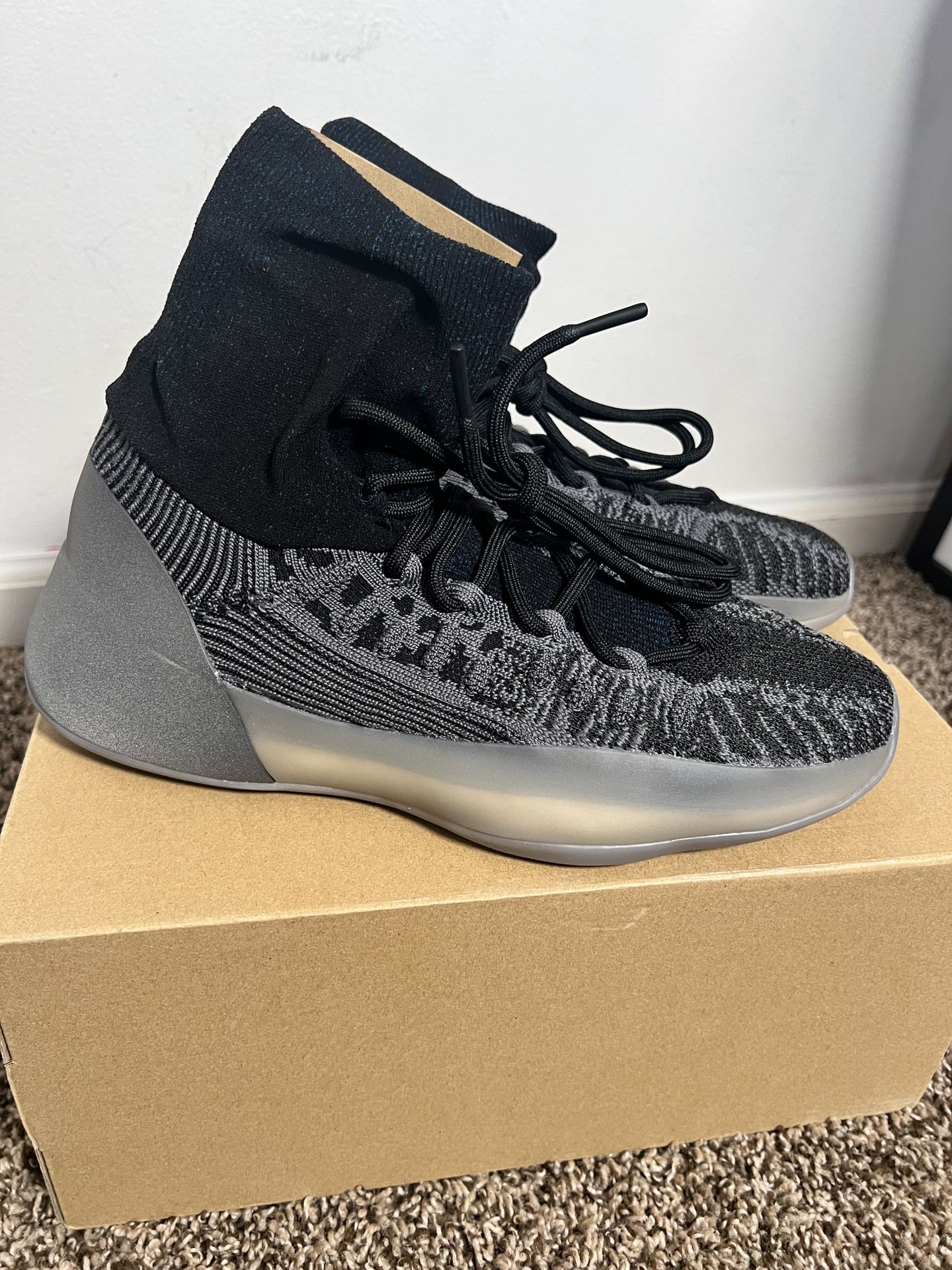 Yeezy BSKTBL