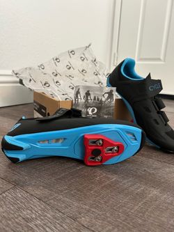 PEARL iZUMi Womenβs Road Cycling Shoes β $70 OBO π΄ββοΈ