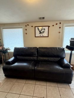 Beautiful leather recliner couch